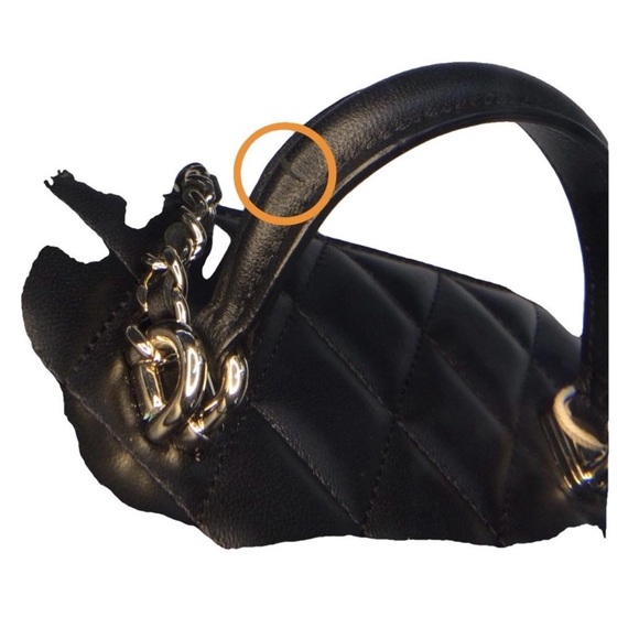 CHANEL Black Quilted Vanity Crossbody with Gold Hardware - Picture 9 of 12